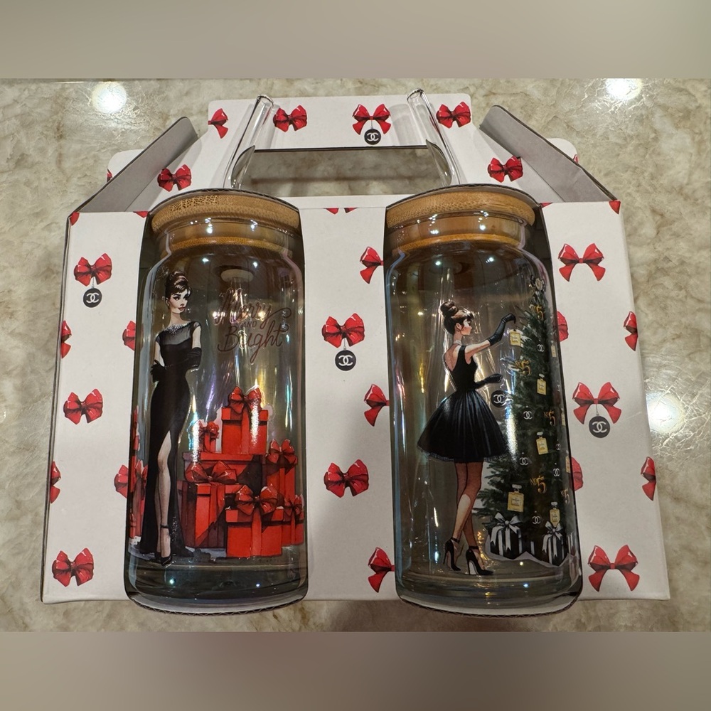 NWT CC Holiday Glasswear